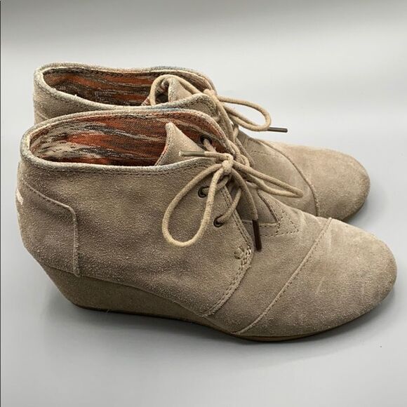 Toms Wedge Tie Front Suede Ankle Booties Tan sz 8 - Picture 4 of 7